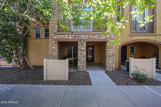 2434 E ROMA Avenue, Phoenix, AZ 85016