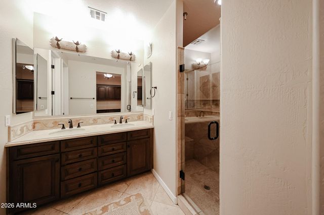 2434 E ROMA Avenue, Phoenix, AZ 85016