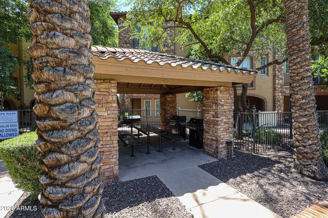 2434 E ROMA Avenue, Phoenix, AZ 85016
