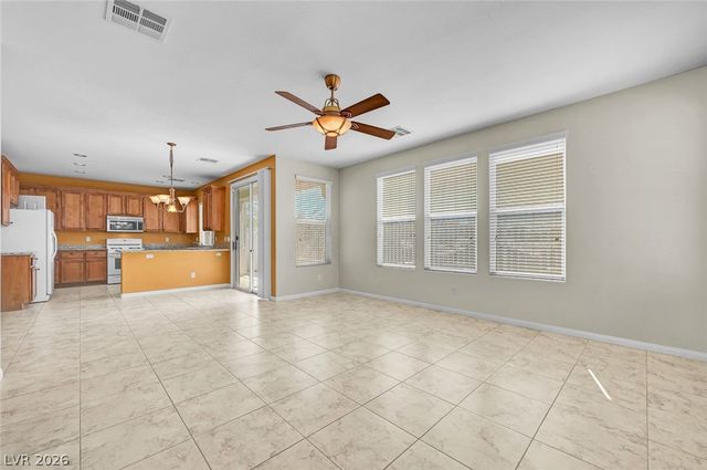 977 SPARKLING LIGHT Street, Henderson, NV 89052