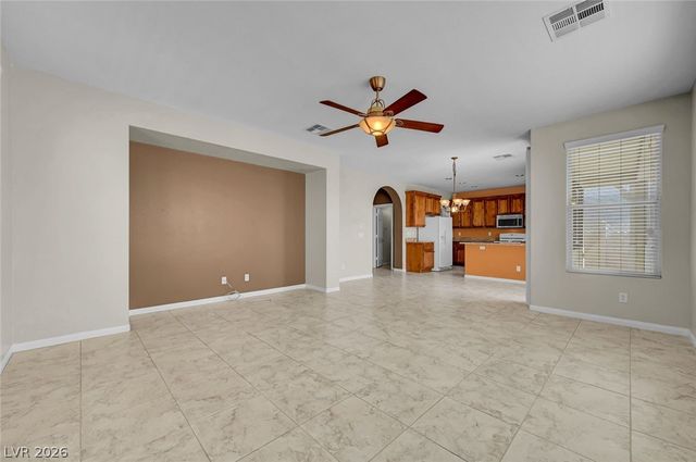 977 SPARKLING LIGHT Street, Henderson, NV 89052