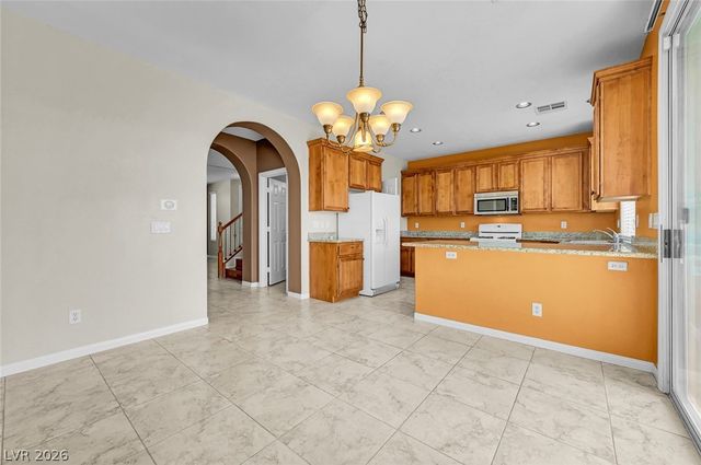 977 SPARKLING LIGHT Street, Henderson, NV 89052