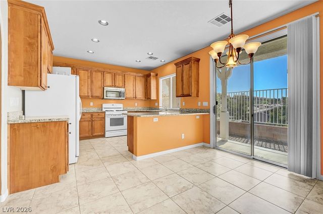 977 SPARKLING LIGHT Street, Henderson, NV 89052