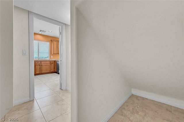 977 SPARKLING LIGHT Street, Henderson, NV 89052