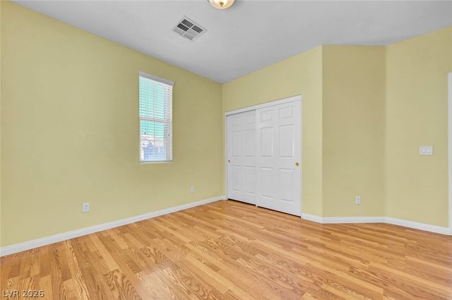 977 SPARKLING LIGHT Street, Henderson, NV 89052
