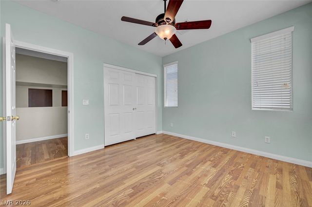 977 SPARKLING LIGHT Street, Henderson, NV 89052