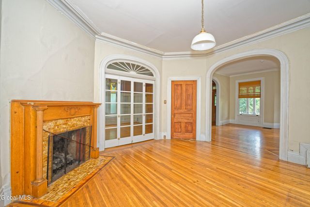 145 Pawling Avenue, Troy, NY 12180
