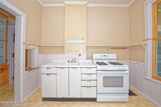 145 Pawling Avenue, Troy, NY 12180