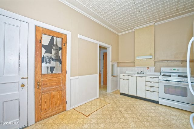 145 Pawling Avenue, Troy, NY 12180