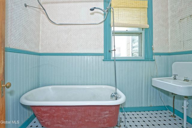 145 Pawling Avenue, Troy, NY 12180
