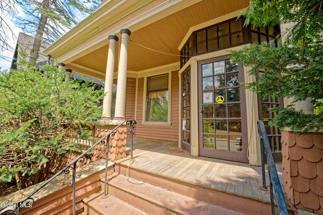 145 Pawling Avenue, Troy, NY 12180
