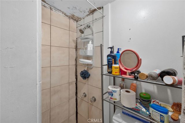 4123 Chevy Chase Drive, Los Angeles, CA 90039