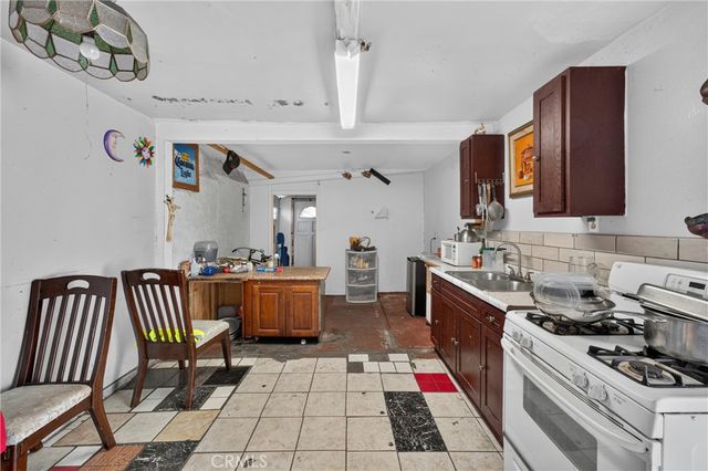 4123 Chevy Chase Drive, Los Angeles, CA 90039