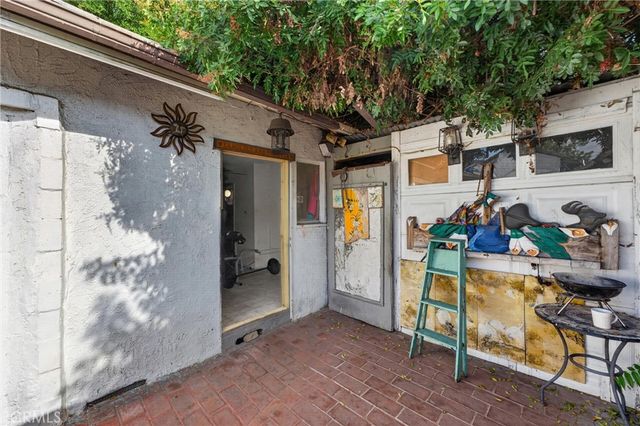 4123 Chevy Chase Drive, Los Angeles, CA 90039