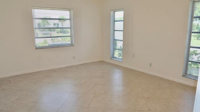 13638 Via Flora D, Delray Beach, FL 33484