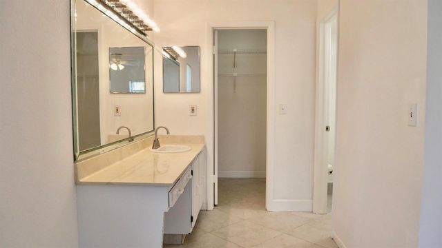 13638 Via Flora D, Delray Beach, FL 33484
