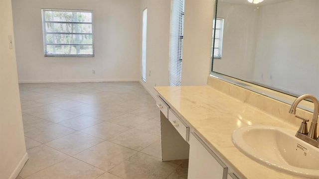 13638 Via Flora D, Delray Beach, FL 33484