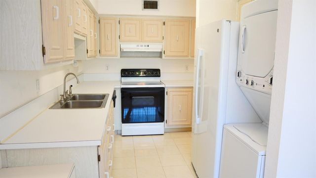 13638 Via Flora D, Delray Beach, FL 33484