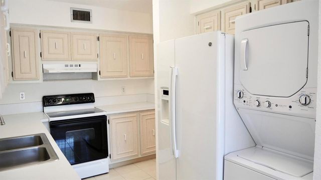 13638 Via Flora D, Delray Beach, FL 33484