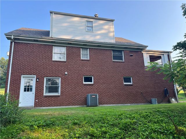 11911 North Street, Irwin, PA 15642