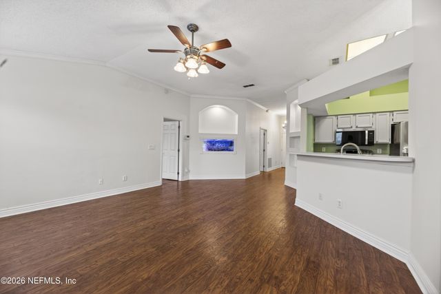 2927 WATERS VIEW Circle, Orange Park, FL 32073