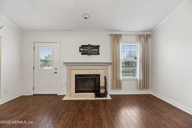 2927 WATERS VIEW Circle, Orange Park, FL 32073