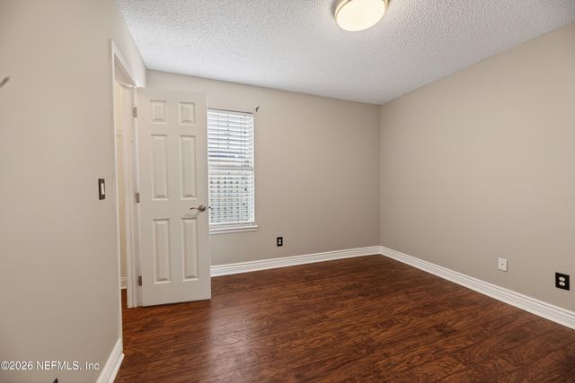 2927 WATERS VIEW Circle, Orange Park, FL 32073