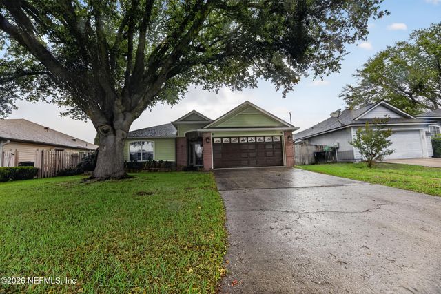 2927 WATERS VIEW Circle, Orange Park, FL 32073