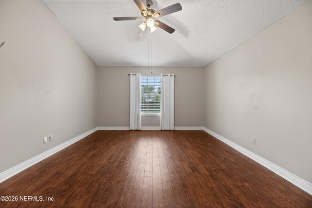 2927 WATERS VIEW Circle, Orange Park, FL 32073
