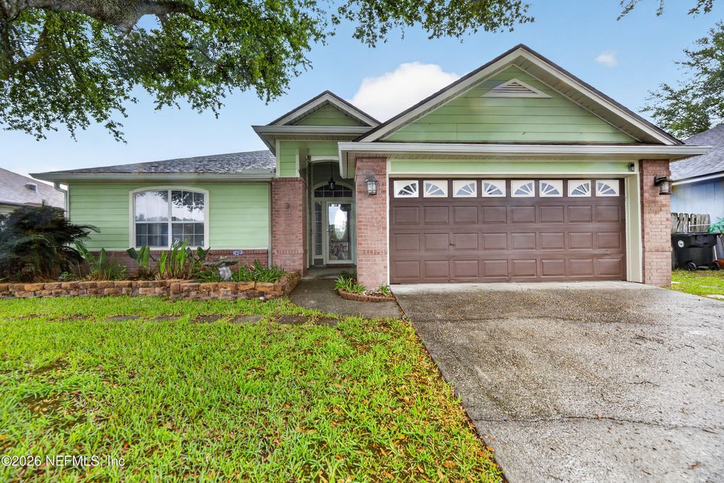 2927 WATERS VIEW Circle, Orange Park, FL 32073