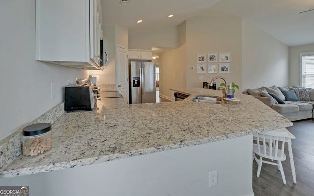 183 Crest View Drive, Carnesville, GA 30521