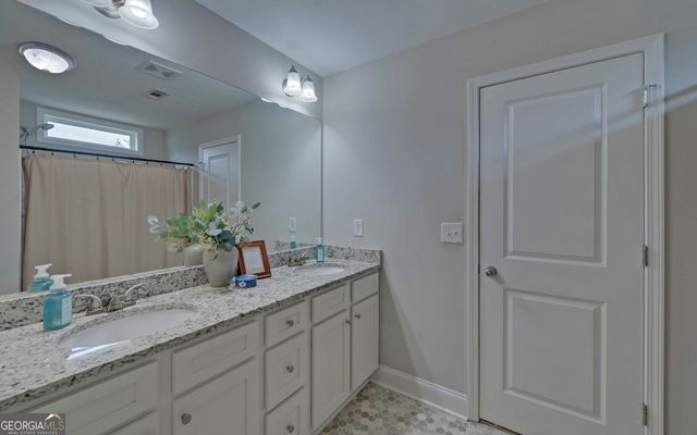 183 Crest View Drive, Carnesville, GA 30521