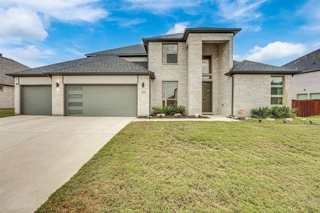 1424 Eagle Feather Way, Fort Worth, TX 76052