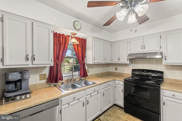 538 MILL RD, Woodstock, VA 22664