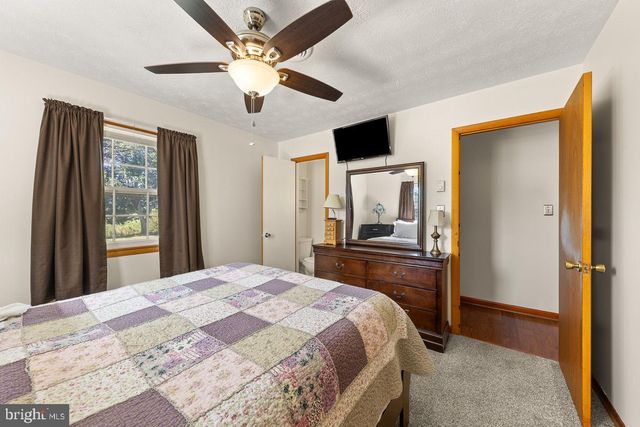 538 MILL RD, Woodstock, VA 22664