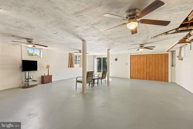 538 MILL RD, Woodstock, VA 22664