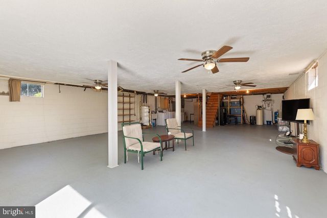 538 MILL RD, Woodstock, VA 22664