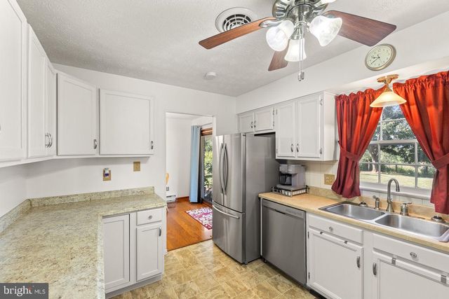 538 MILL RD, Woodstock, VA 22664