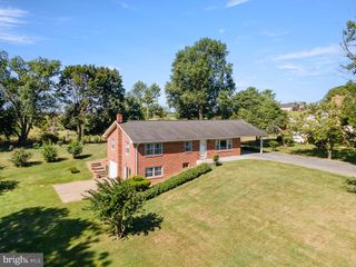 538 MILL RD, Woodstock, VA 22664