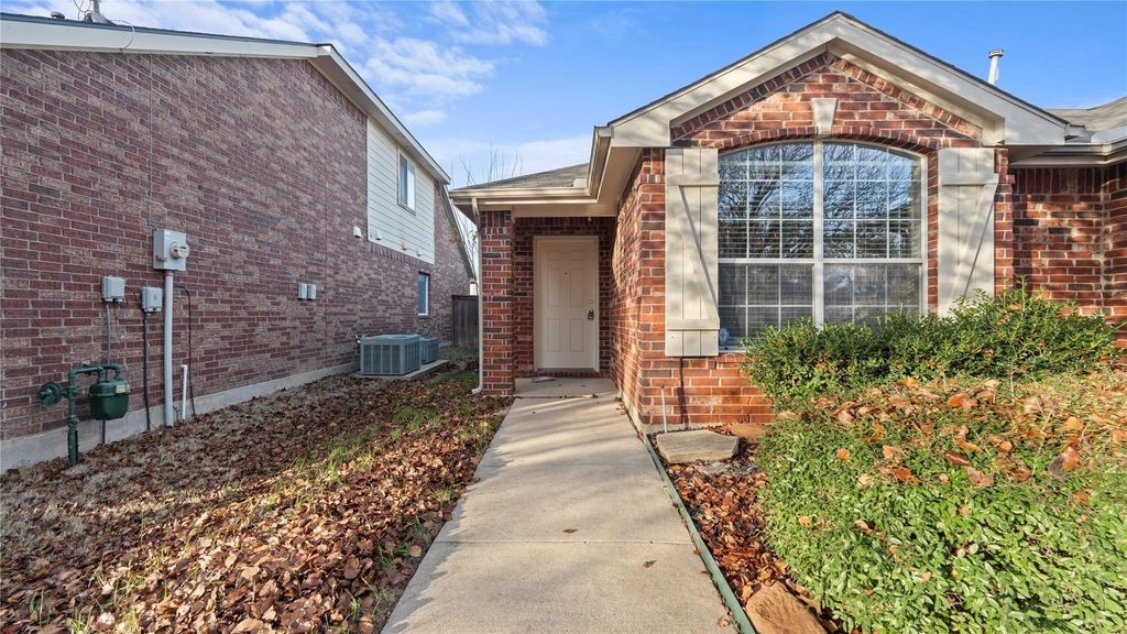 9204 Warren Drive, Mckinney, TX 75071