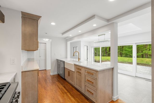 82 Maynard Road, Sudbury, MA 01776
