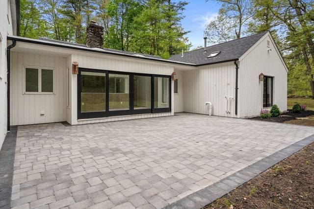 82 Maynard Road, Sudbury, MA 01776