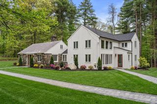 82 Maynard Road, Sudbury, MA 01776