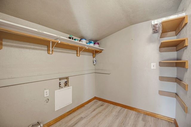 405 S Hannaford Street, Granbury, TX 76048