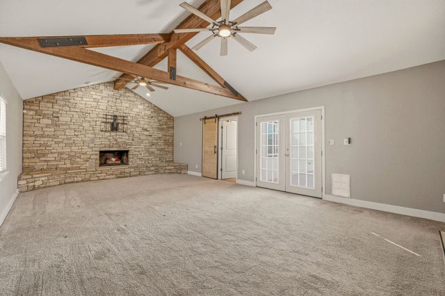 405 S Hannaford Street, Granbury, TX 76048