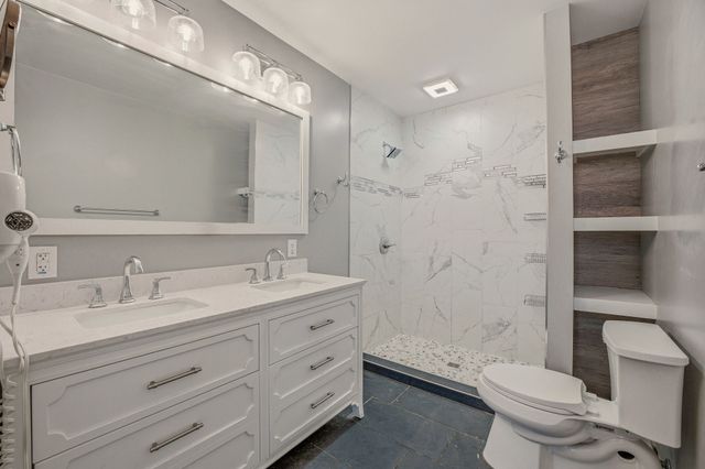 405 S Hannaford Street, Granbury, TX 76048