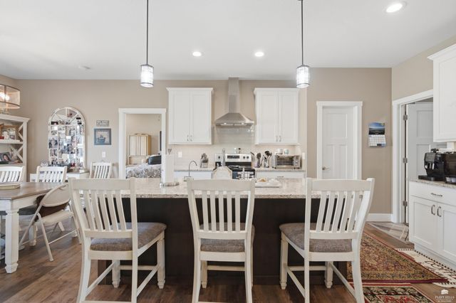 4754 Christine Circle, Manhattan, KS 66502
