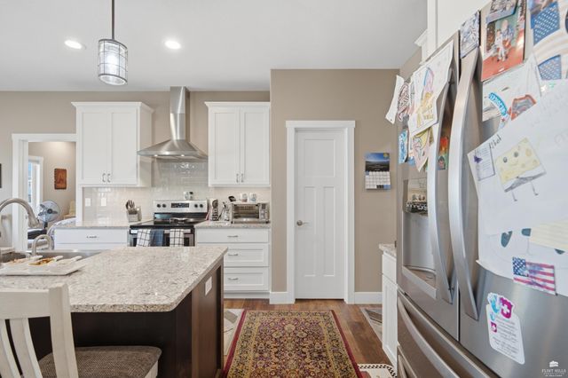 4754 Christine Circle, Manhattan, KS 66502