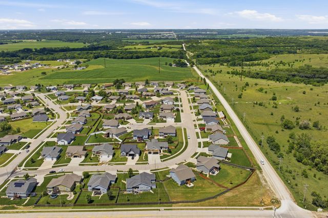 4754 Christine Circle, Manhattan, KS 66502