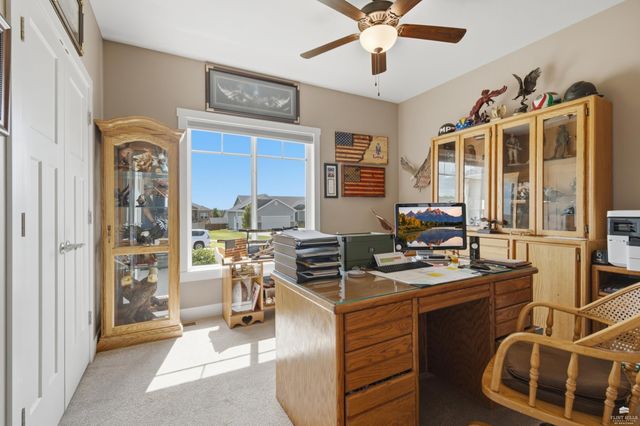 4754 Christine Circle, Manhattan, KS 66502